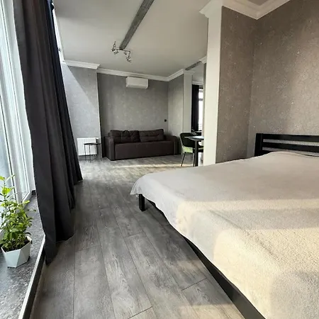 Apartment парк перемоги, палац спорту,аркадія, олімпієць, тераса Odessa