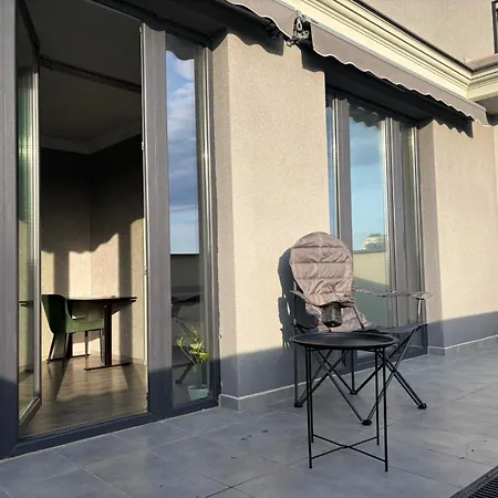 парк перемоги, палац спорту,аркадія, олімпієць, тераса Apartment