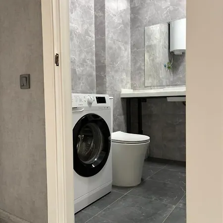 парк перемоги, палац спорту,аркадія, олімпієць, тераса Apartment *