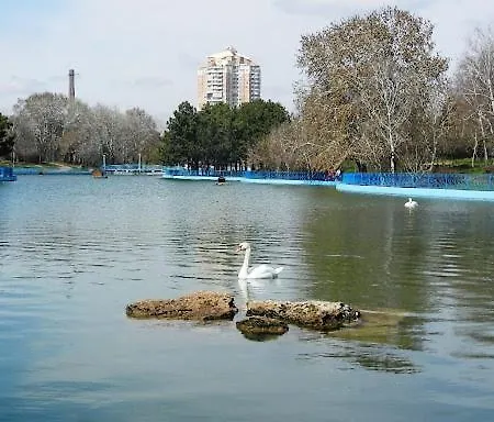парк перемоги, палац спорту,аркадія, олімпієць, тераса Apartment *